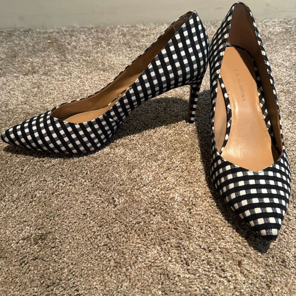 Banana Republic black and white gingham stiletto heels